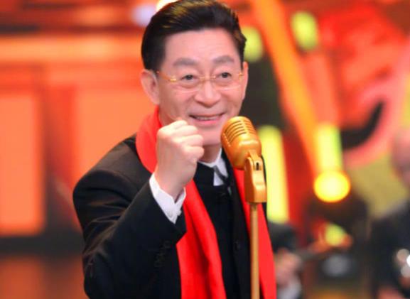 六小龄童29岁女儿为何至今未嫁?看到照片后,网友:这长相谁敢娶