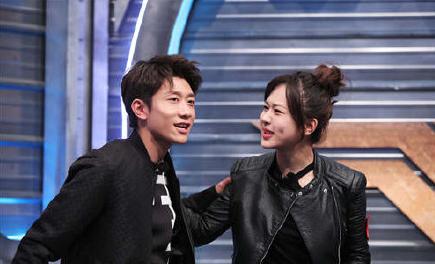 杨紫问的问题很犀利,就连多年好友张一山都驾驭不住