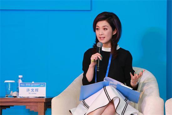 曾是央视著名女主持,丈夫为她抛弃原配,如今慢慢沦落为路人