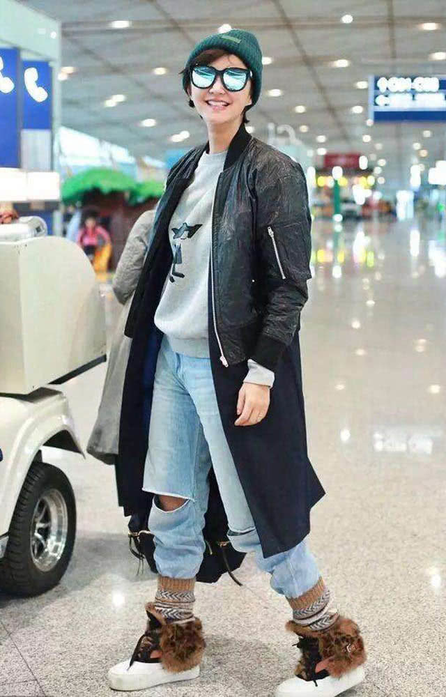 今年袜子裹“裤子”的穿法火了,保暖又舒适,“老寒腿”的福利