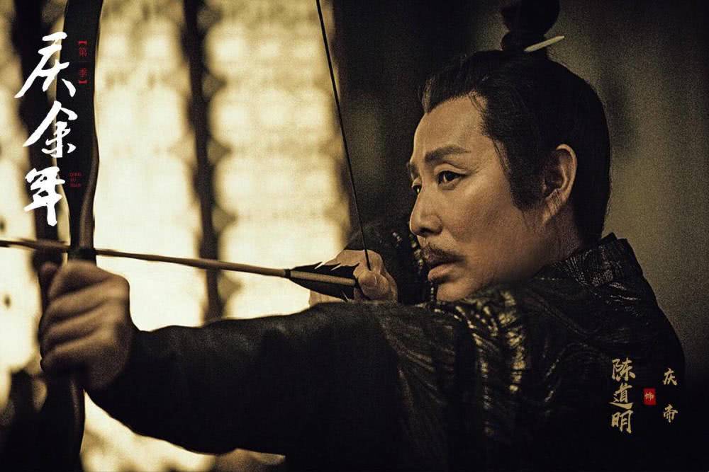 64岁陈道明再演帝王,却因造型遭质疑,他1句话揭露自身现状