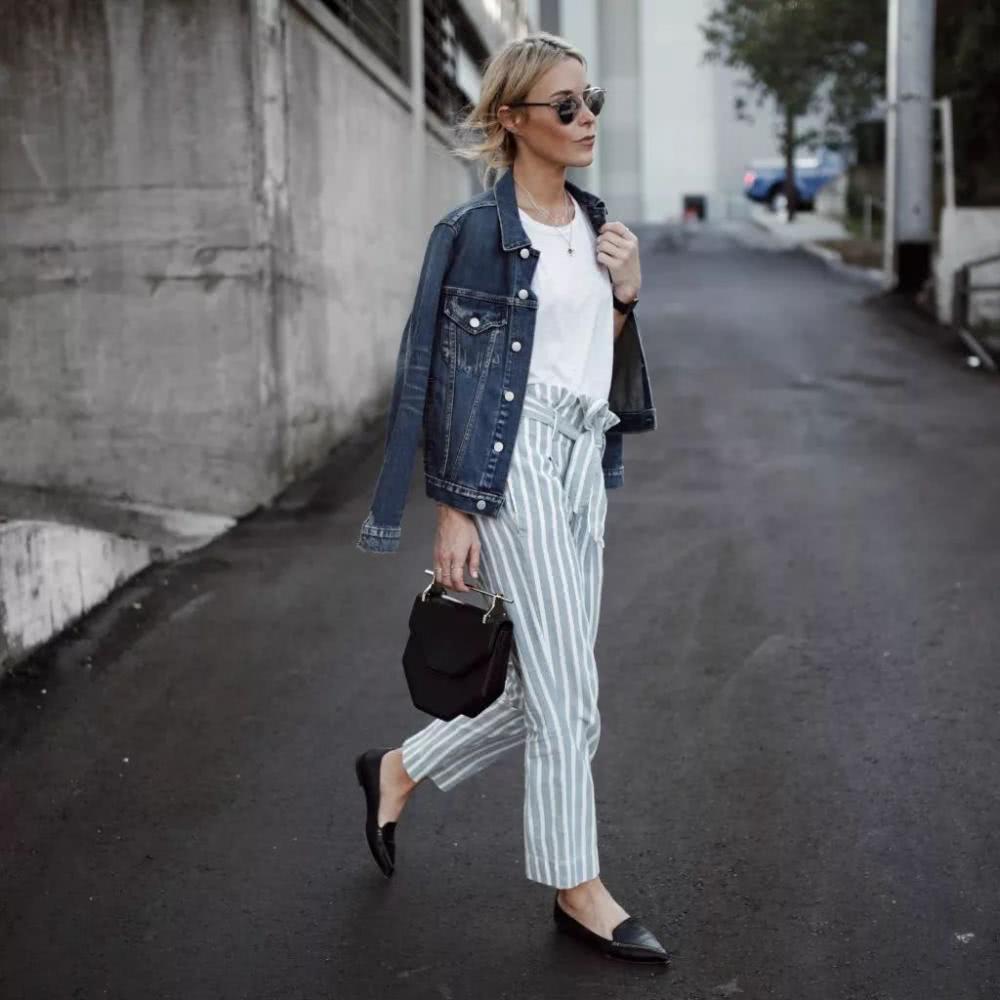 纸袋裤受宠了,比紧身裤好搭,还比阔腿裤显瘦,小个子也可以穿!