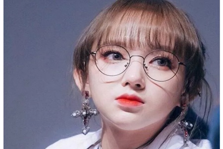 1563539609414585.jpg 程潇紫发宛若精灵,她还染过这么多仙女发色