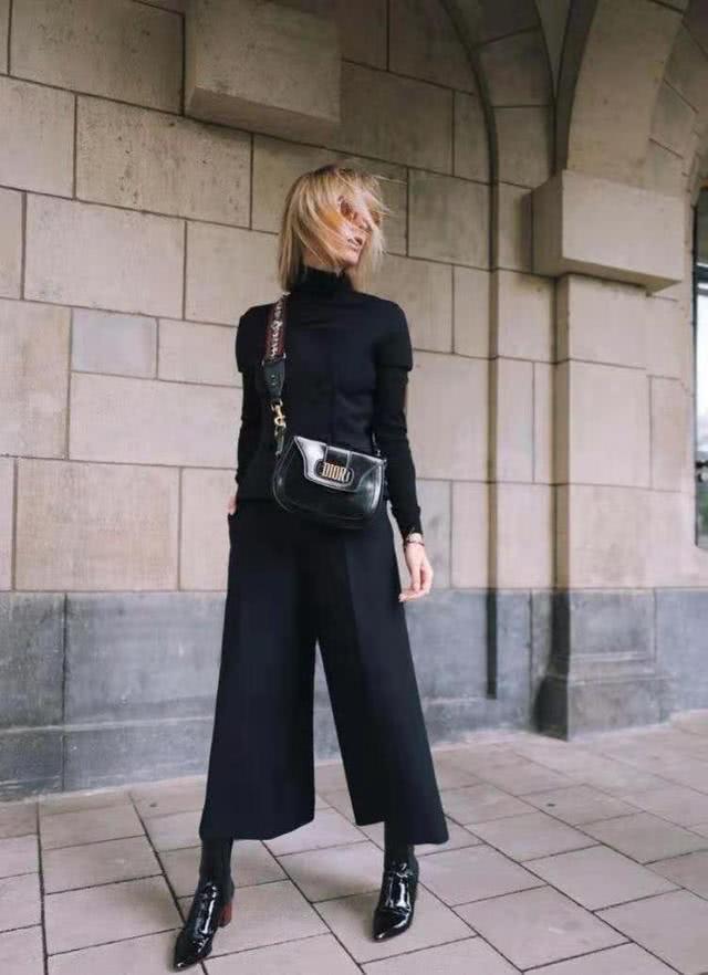 欧美街拍：今年冬天最“减龄高级”穿搭范本，错过还要等一年