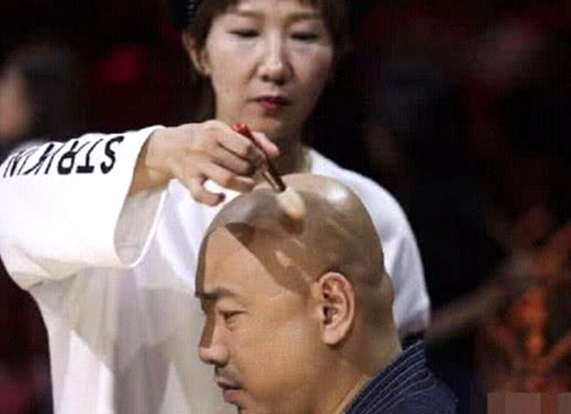 徐峥的光头居然是“假”的,节目组曝光真相,章子怡都忍不住笑场