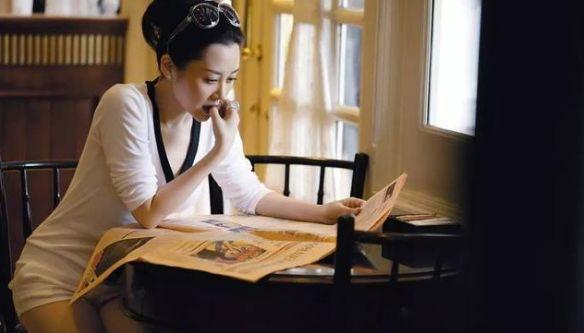 感路坎坷,与上海前首富交往毁掉星途,网友:戏子无情