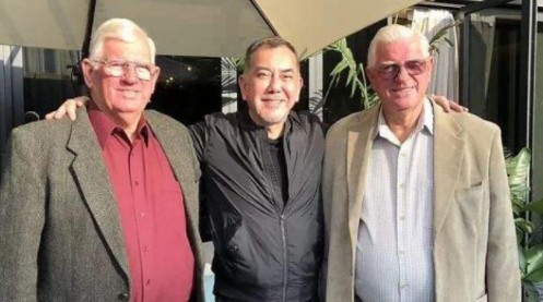 中国再无黄秋生?他改名佩里,回英国认祖归宗,网友:理解但遗憾