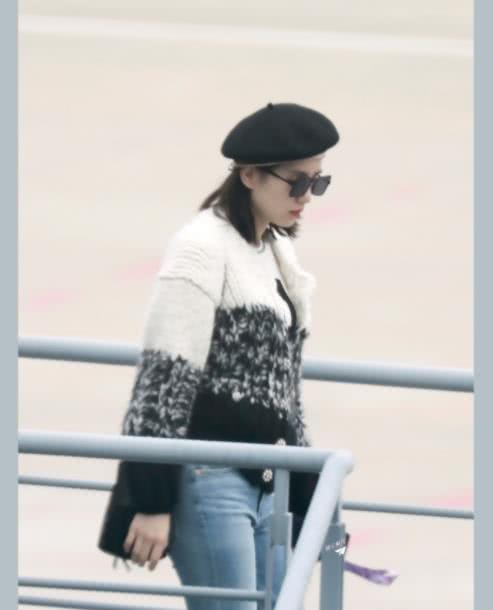 经典黑白配永远都站在时尚的C位，让你简简单单穿出高级感