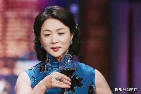 “遭遇停播”的4档综艺:前3部可理解,最后的因收视率太高被叫停