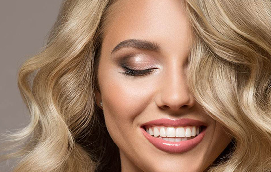 头发染蓝色后还能再改色吗