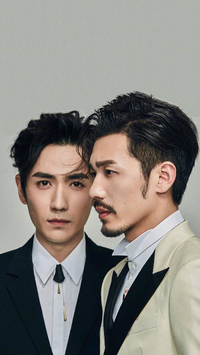 黄晓明冯绍峰双方相续辟谣,仍遭网友调侃油腻,两人老婆均躺枪