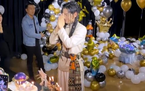 谢娜为何结婚8年才生子?原因曝光,网友:都怪年轻太风流!