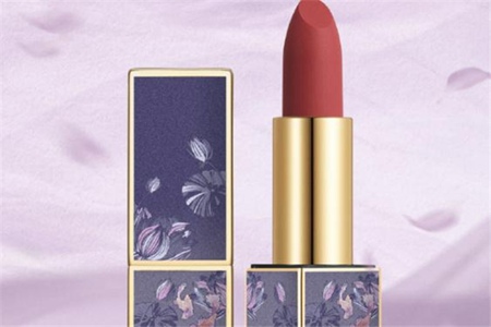 《陈情令》追星女孩带动周边商品，联名口红上线半小时售罄