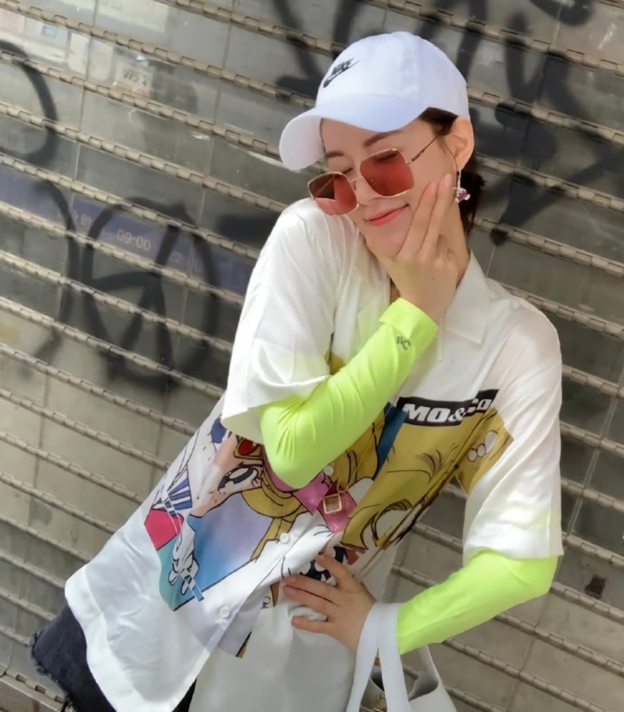 《亲爱的热爱的》的“上头姐妹”,戏外带火荧光鞋,杨紫都没她潮