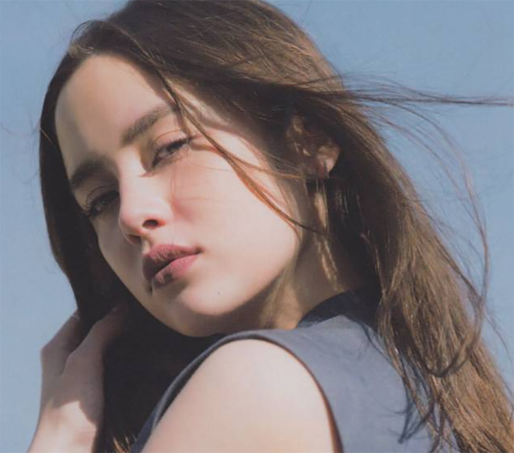 厌世脸走红网络，受到粉丝热捧！如何化出高级厌世妆？