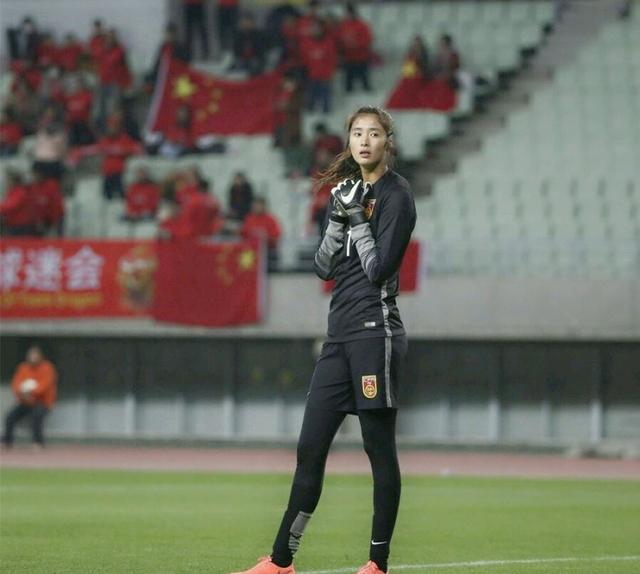 中国女足第一美女,明明可以靠颜值吃饭,偏偏选择在绿茵场上踢球
