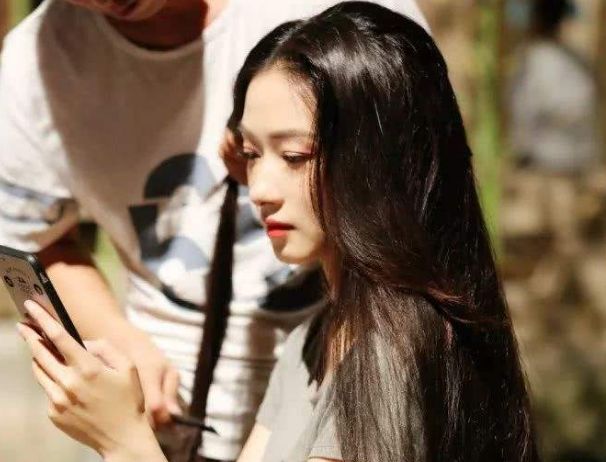 她是娱乐圈最干净女星,因拒绝潜规则被导演封杀,如今凭实力走红