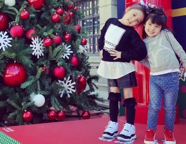 有种“公平基因”叫贾静雯,给了修允菲可爱模样,也没忽略修思羽