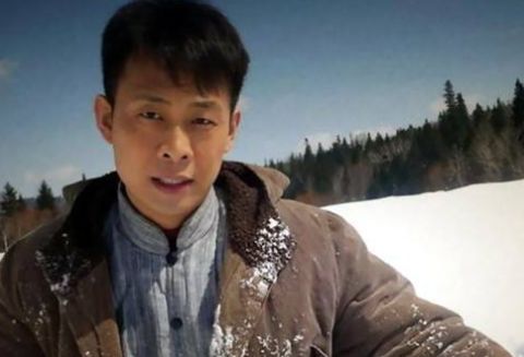 她曾是央视主持,二婚嫁小6岁影帝,现在无儿无女生活幸福