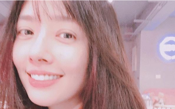 郭碧婷又上热搜?向太指责她染发没问她,网友:原来是这个原因