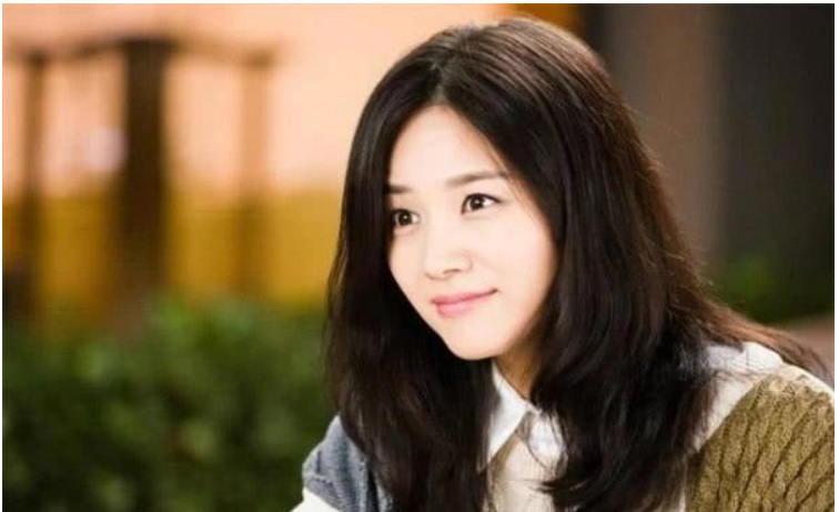 她被陈思诚抛弃后,生女7个月又遭老公抛弃,今凭《如懿传》翻红