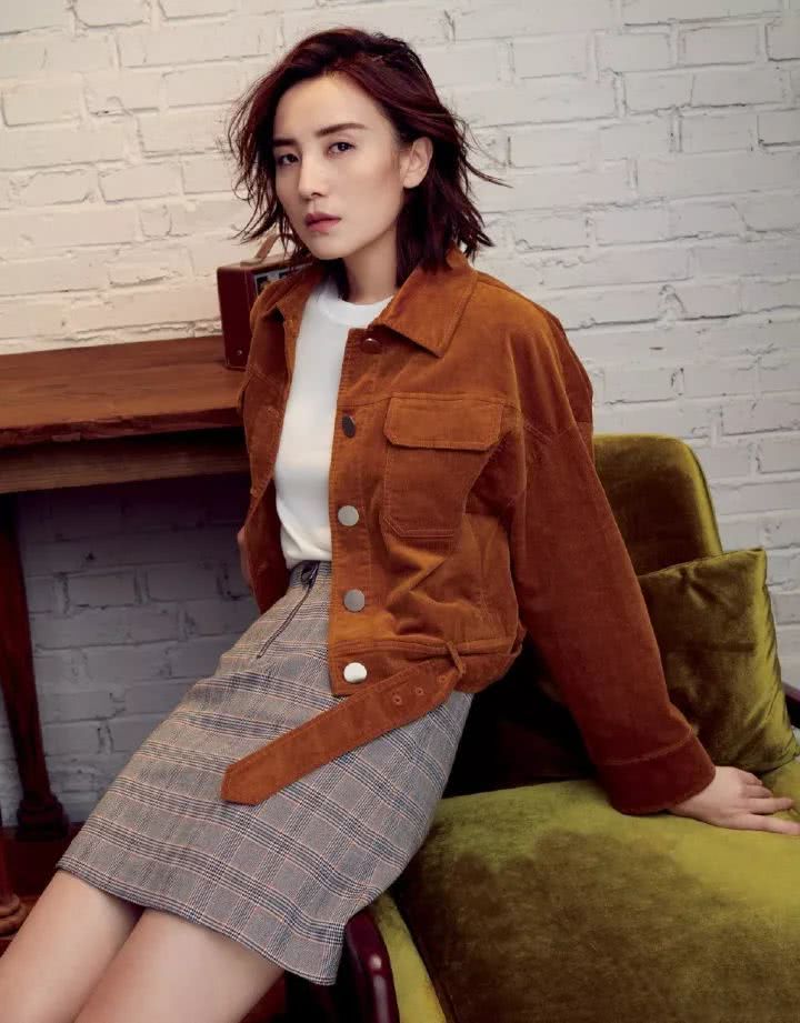 秋冬穿什么颜色的衣服最显白?你知道吗?