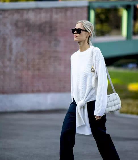 经典黑白配永远都站在时尚的C位，让你简简单单穿出高级感