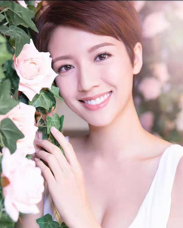 TVB“发电机”与绯闻男友外出被拍慌乱用手机遮脸 6年传14次绯闻