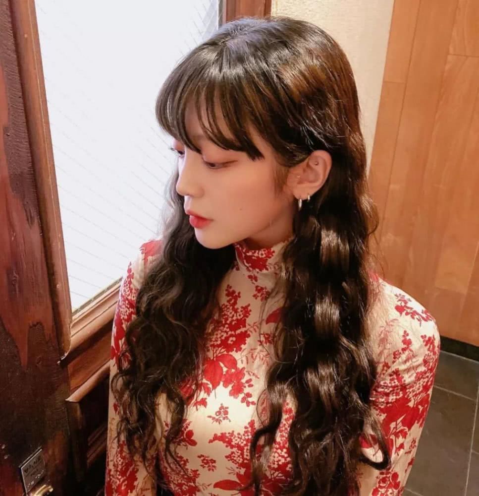 网红脸看多了会腻，“透明感女生”才是真气质！