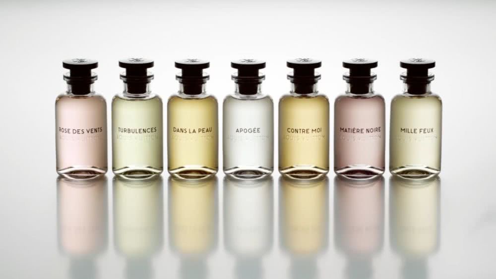 都在向CHANEL靠拢,“口红经济”为何依旧奏效?