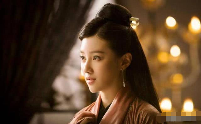 还记得用140桶矿泉水拍戏的那个女星吗?今成为于正御用女主角