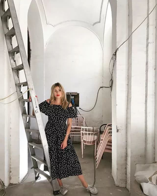 极简混搭风，时尚博主示范最适合上班族的穿衣范本