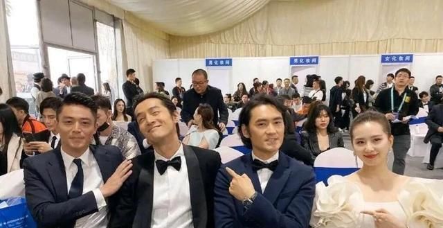 杨幂终于道出不和仙三剧组合照的原因,网友:最多再等你十年时间