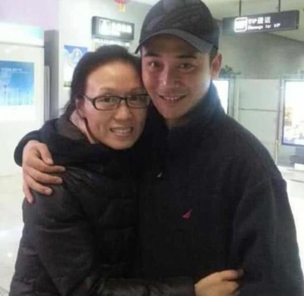 27岁娶大自己15岁妻子,甚至得不到双方父母的支持,婚后相爱如初