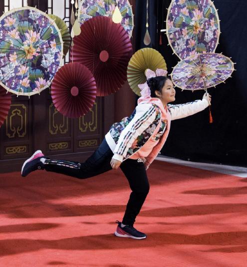 王诗龄近照曝光，评论里都是人性丑恶，网友：被李湘连累了