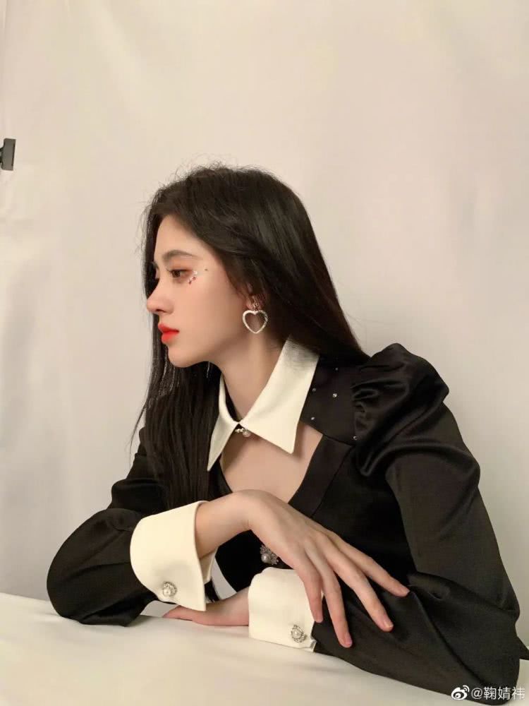 被称“四千年”美女的她到底做了什么,颜值又飙升一大截?