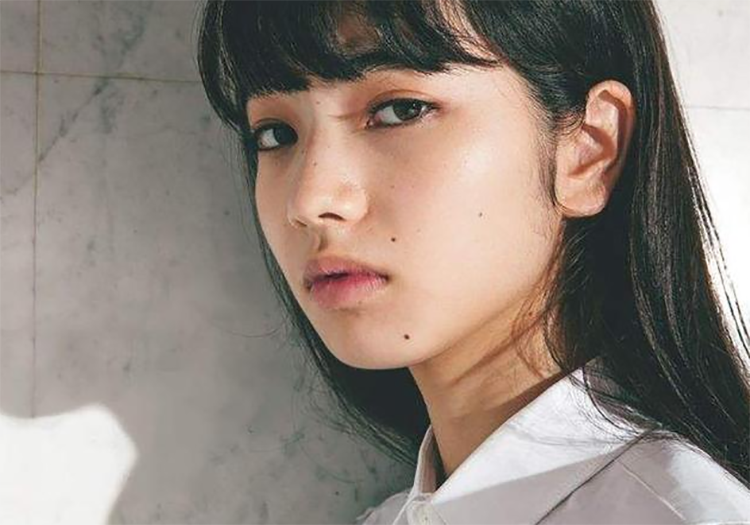 厌世脸走红网络，受到粉丝热捧！如何化出高级厌世妆？