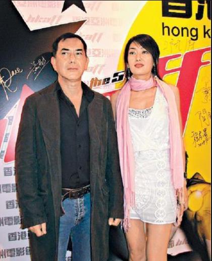 她曾做8年保姆,因“厕所门”险遭封杀,用情至深却被骗5亿