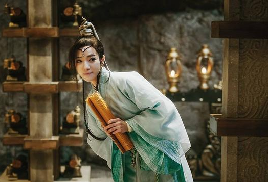 《剑王朝》中的七仙女：李一桐高傲姚笛美艳，她被赞是小林青霞