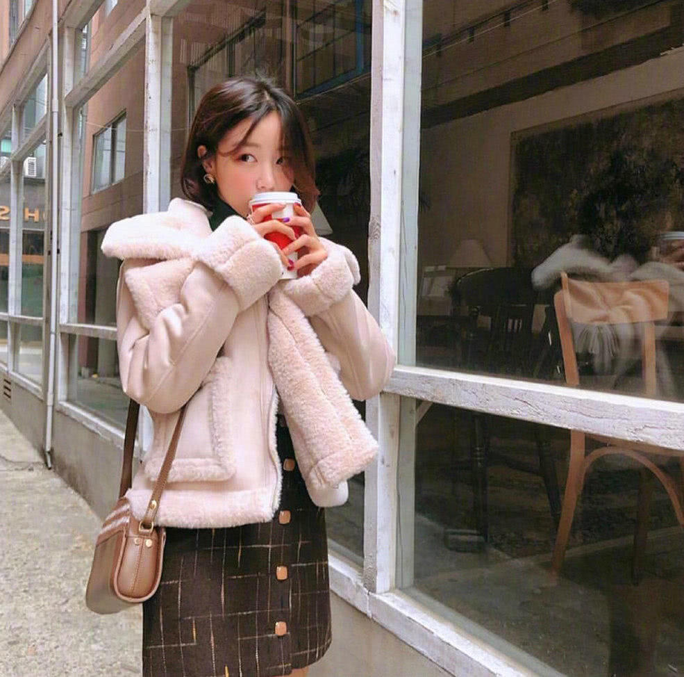 这位韩国小姐姐的冬季时尚搭配温暖又减龄,谁穿谁美