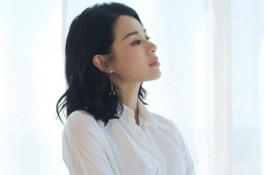 那些TVB女神们的近况:陈法拉嫁给爱情,黎姿弃艺从商自信优雅