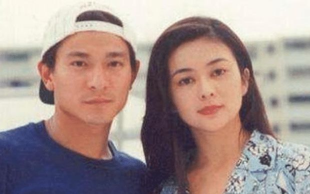 看到年轻时朱丽倩的近照, 才明白刘德华为何独宠了她30年