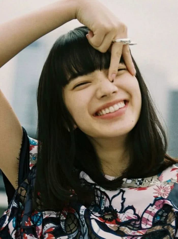 让JENNIE、允儿都迷恋的神仙发型，气质显脸小！谁剪谁好看！