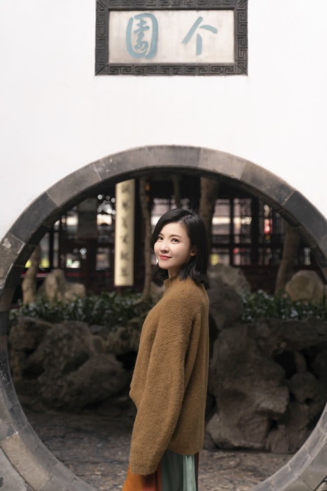 杨子珊太会穿衣,随便穿都能搭出各种好看造型