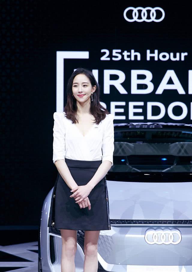 气质美女张钧甯只用了黑白2色就诠释了什么叫高级感,真洋气!