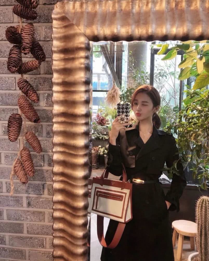 微胖女生怎么穿搭衣好看?冬天这样穿让你看起来瘦了十斤!