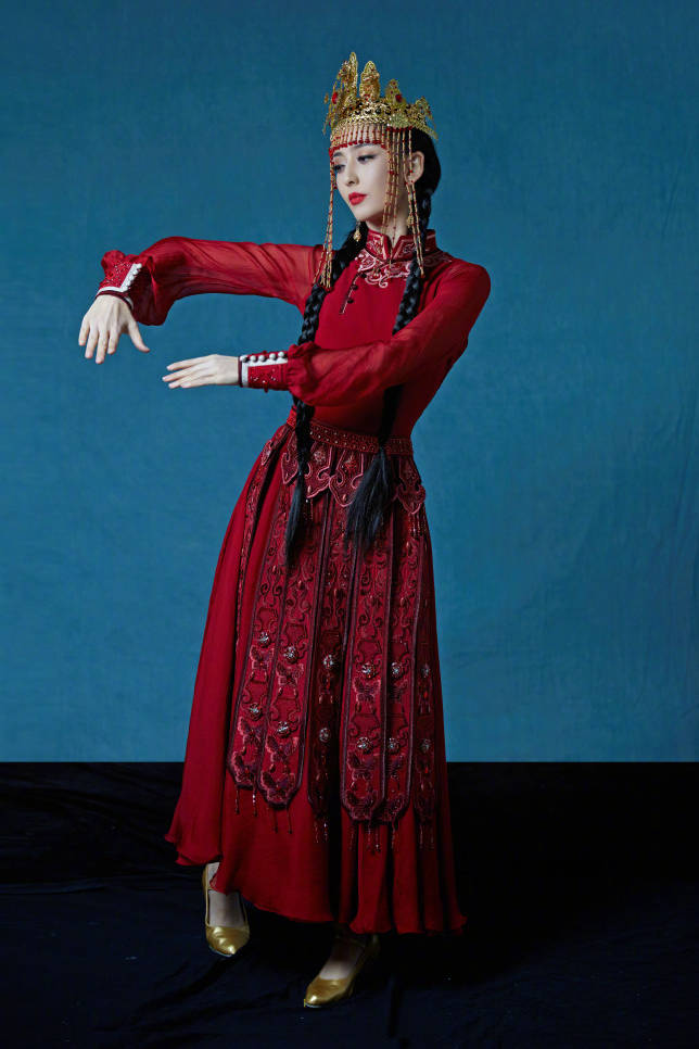 如此青春的佟丽娅,陈思诚后悔了吗?