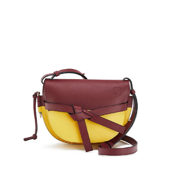 LOEWE最新Gate手袋，盛大秋色的碰撞之美