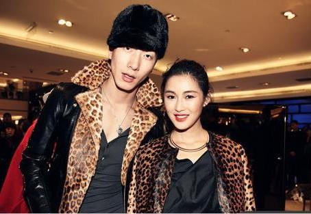 张亮宣布2017年已离婚,今年仍在节目秀恩爱,为圈钱欺骗观众?