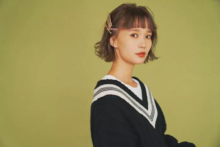 针织衫穿得不如别人好看？可能是发型的问题